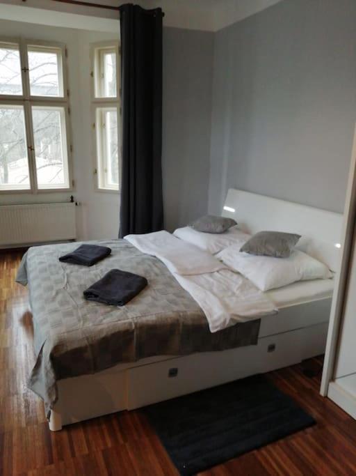 2 Bedrooms Close Vysehrad - Congress Centrum Прага Екстериор снимка