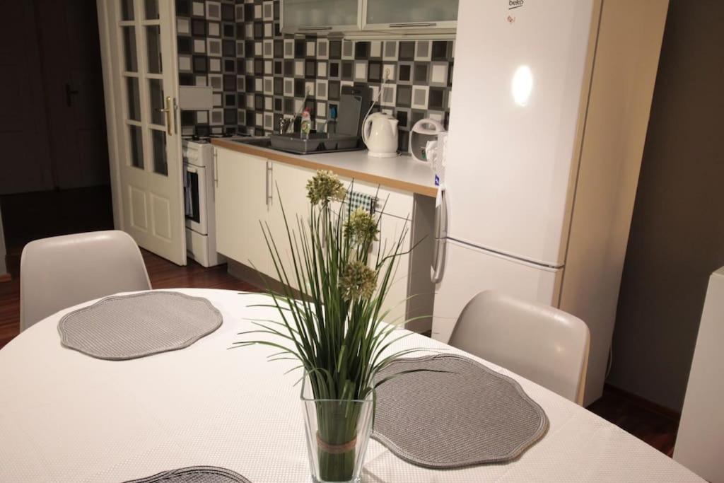 2 Bedrooms Close Vysehrad - Congress Centrum Прага Екстериор снимка